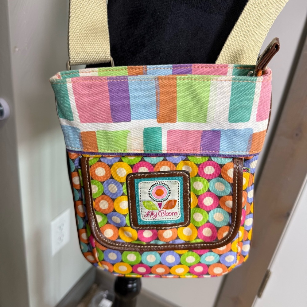 Lily Bloom Crossbody Purse Shoulder Bag Colorful Geometric Accent Flap Pocket
